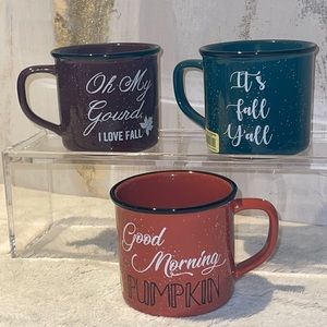 Beautiful set of 3 fall mugs, from studio D 🍂🍁
